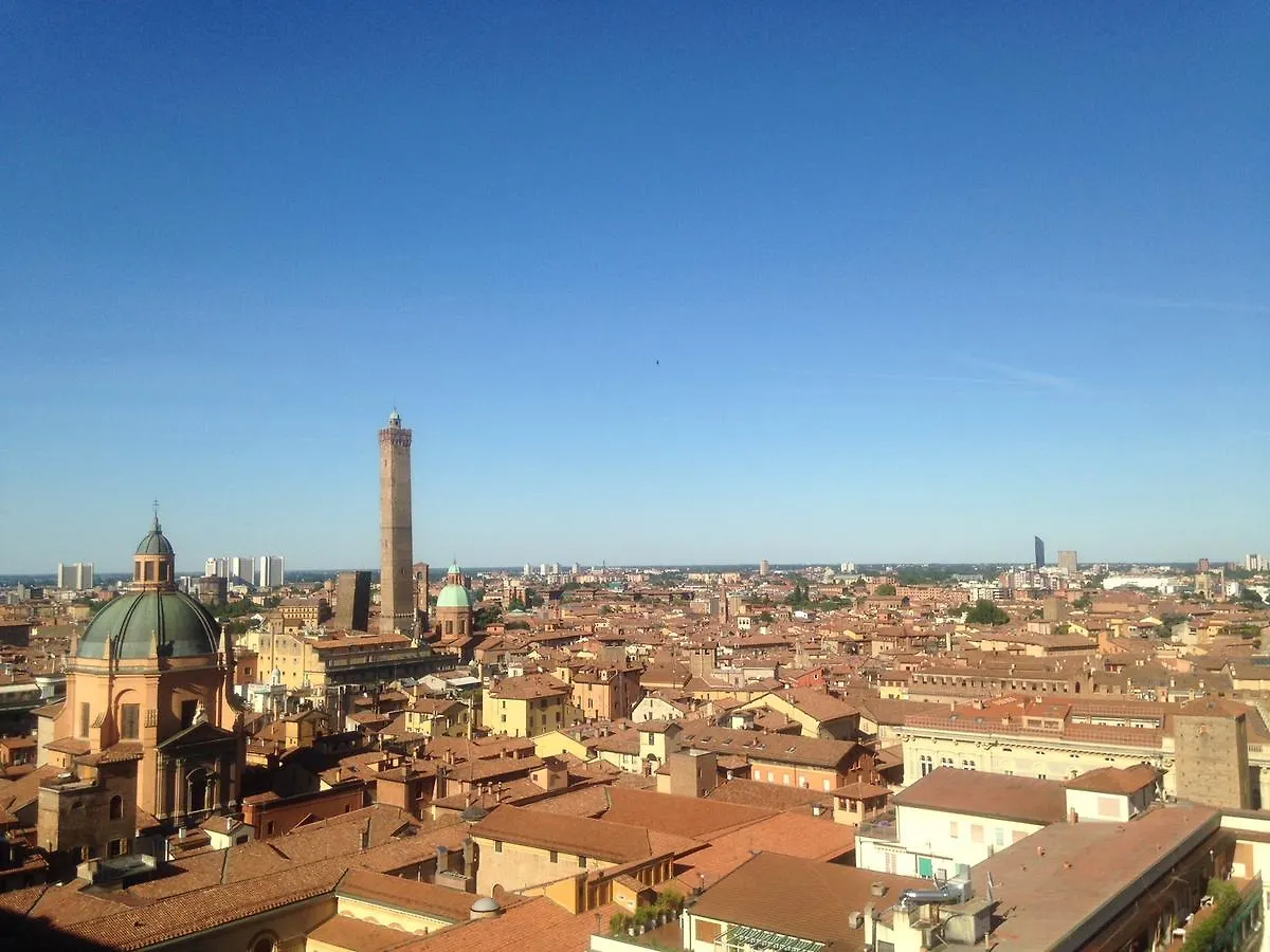 Falcone 22 Bologna 0*,